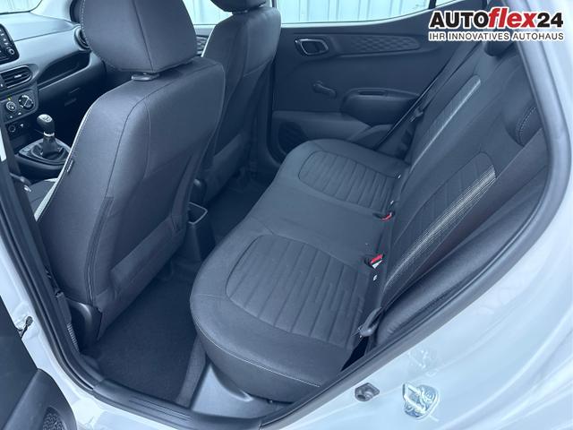 Hyundai / i10 / Silber / / / 