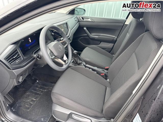 Volkswagen / POLO / Schwarz / / / 