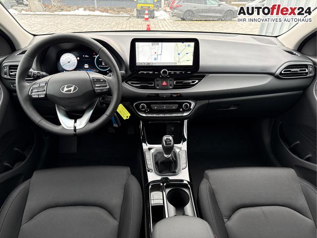 Hyundai / i30 / Grau / / / 