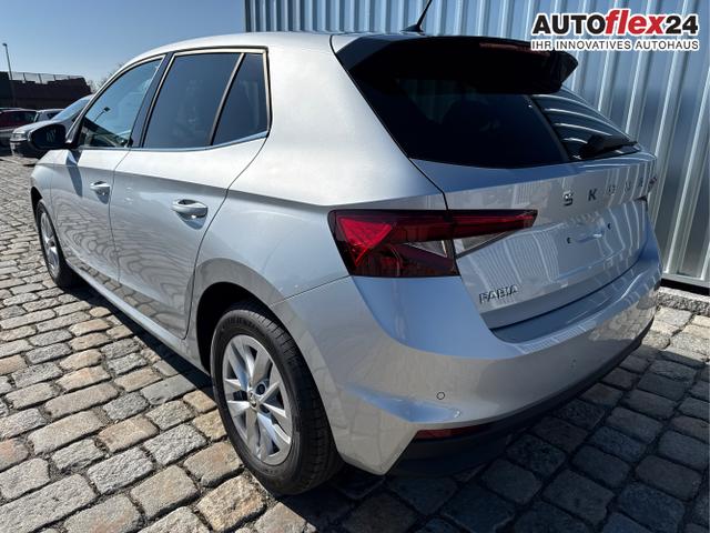Vorlauffahrzeuge Skoda Fabia - Selection PLUS 1.0 TSI 95 PS 5-Jahre Garantie-AHK abnehmbar-Sunset-KessyEasyStart-AppleCarPlay-AndroidAuto-LED-PDC hinten-Lenkradheizung-Winterpaket-Sitzheizung-DAB-Klimaautomatik-Tempomat-Sofort