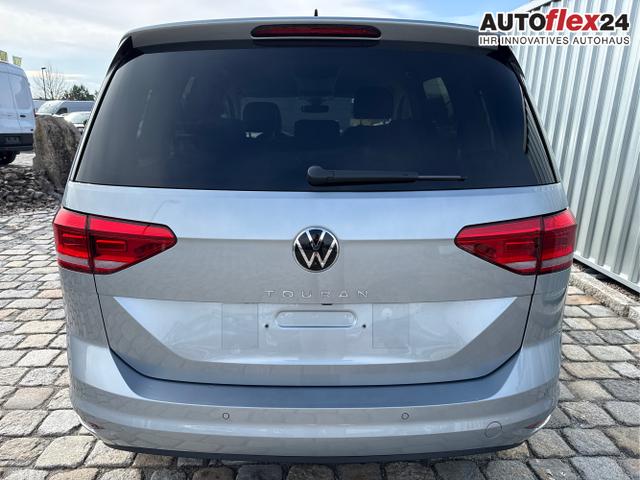 Volkswagen / Touran / Silber / / / , Beispielbilder, ggf. teilweise mit Sonderausstattung