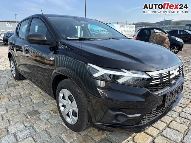 Dacia / Sandero / Schwarz / / / , Beispielbilder, ggf. teilweise mit Sonderausstattung