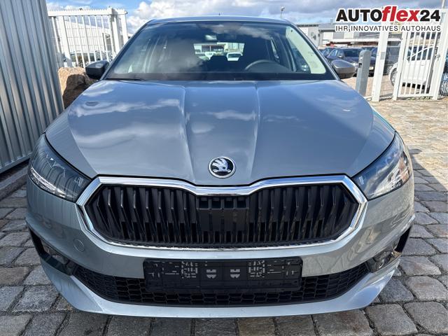 Vorlauffahrzeuge Skoda Fabia - Selection PLUS 1.0 TSI 95 PS   Virtual Cockpit Radio Media 8&ldquo; Display Winterpaket LED Alu 15&ldquo; Smart Link Kamera Tempomat Klimaanlage Climatic MuFu Lenkrad KESSY PDC sofort verf&uuml;gbar