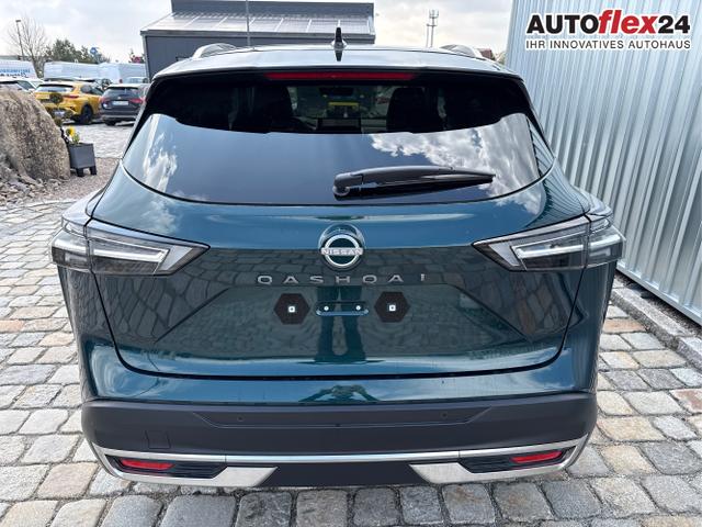Nissan / Qashqai / Gr&uuml;n / / / , Beispielbilder, ggf. teilweise mit Sonderausstattung