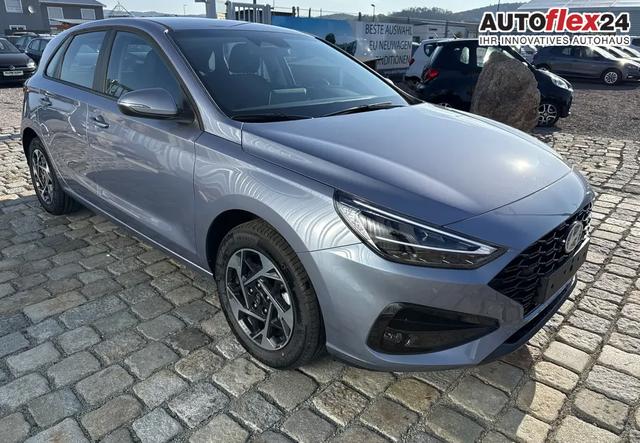 Hyundai i30 GO! 1.5 DPI 97 PS 6-Gang-Schaltgetriebe-Winterpaket-AutoHold-LED-RDKS-AppleCarPlay & AndroidAuto-NAVI-16"-sofort 