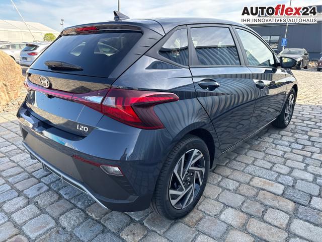 Hyundai / i20 / Grau / / / 