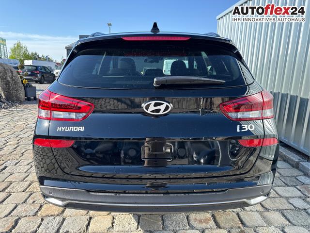 Hyundai / i30 Kombi / Schwarz / / / , Beispielbilder, ggf. teilweise mit Sonderausstattung