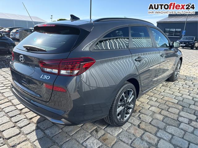 Hyundai / i30 Kombi / Grau / / / , Beispielbilder, ggf. teilweise mit Sonderausstattung