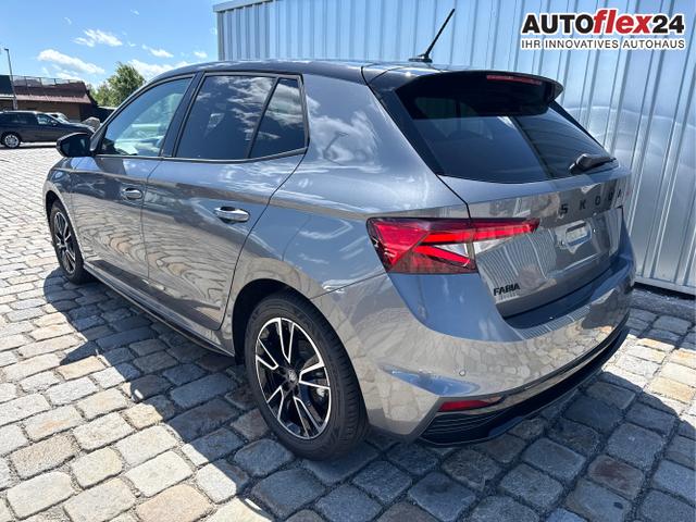 Skoda / Fabia / Grau / / / 