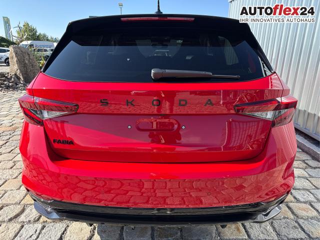 Skoda / Fabia / Rot / / / 