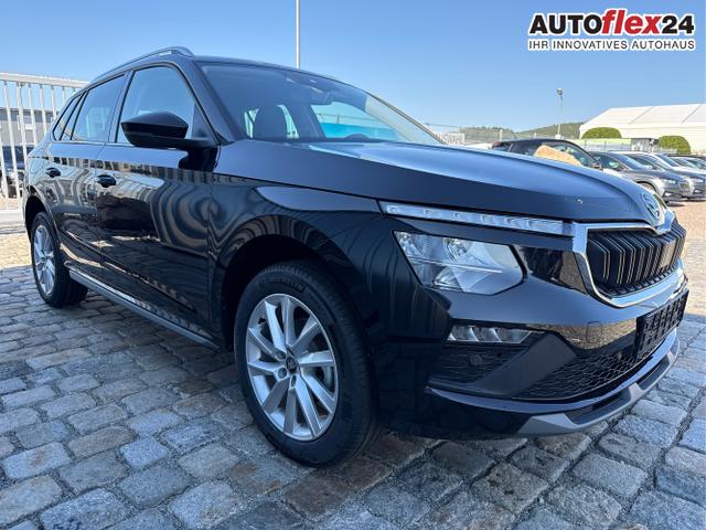 Skoda / Kamiq / Schwarz / / / 130 Jahre Premium Edition 1.5 TSI 150 PS DSG Anh&auml;ngerkupplung-AppleCarPlay-AndroidAuto-Winterpaket-Alcantara-DAB-Tempomat-Totwinkelassist-Kamera-SunSet-el.Heckklappe-17''Alu, Beispielbilder, ggf. teilweise mit Sonderausstattung
