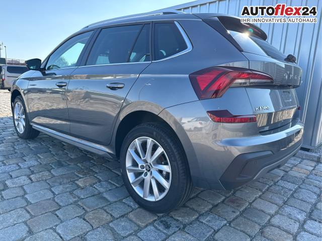 Skoda / Kamiq / Grau / / / 130 Jahre Premium Edition 1.5 TSI 150 PS DSG Anh&auml;ngerkupplung-AppleCarPlay-AndroidAuto-Winterpaket-Alcantara-DAB-Tempomat-Totwinkelassist-Kamera-SunSet-el.Heckklappe-17''Alu-Sofort, Beispielbilder, ggf. teilweise mit Sonderausstattung