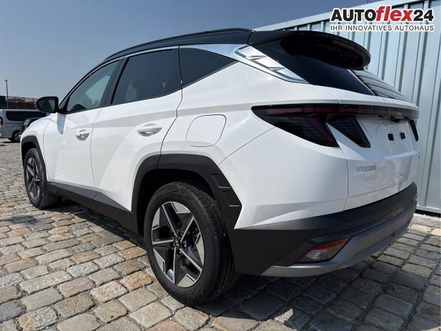 Hyundai / TUCSON / Wei&szlig; / / / GO 1.6 T-GDI 2WD 7DCT 150PS -NAVI-KLIMAAUTOM-ALU18-SHZ-WINTER-LED-PDC-KAMERA-KEYLESS GO, Beispielbilder, ggf. teilweise mit Sonderausstattung