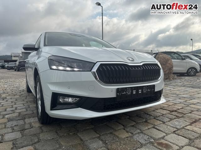 Skoda / Fabia / Wei&szlig; / / / , Beispielbilder, ggf. teilweise mit Sonderausstattung