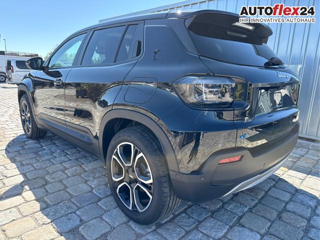  / / Schwarz / / / 