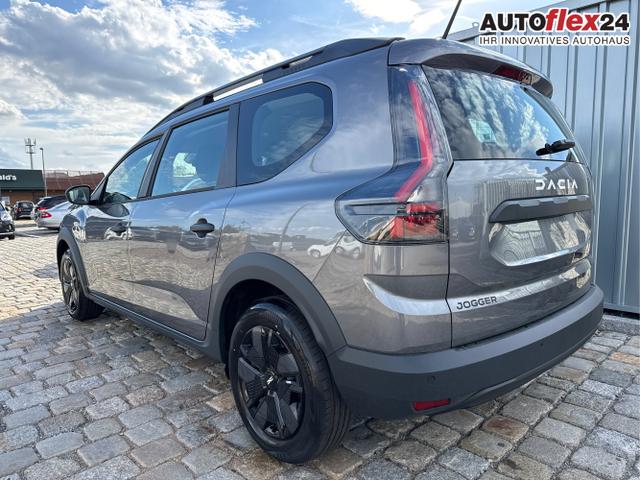 Dacia / Jogger / Grau / / / 