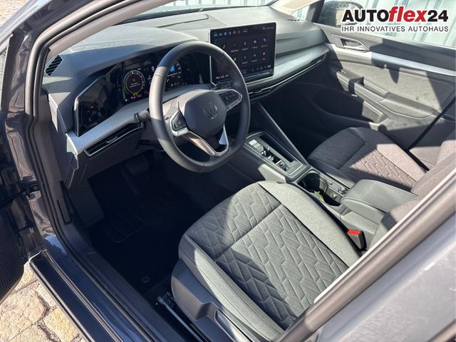 Volkswagen / Golf / Grau / / / VIII PRIME 1.5 TSI eHybrid PHEV 150 KW-Park Assist-R&uuml;ckfahrkamera-3 Zonen Climatronic-Wireless App Connect-Sofort, Beispielbilder, ggf. teilweise mit Sonderausstattung