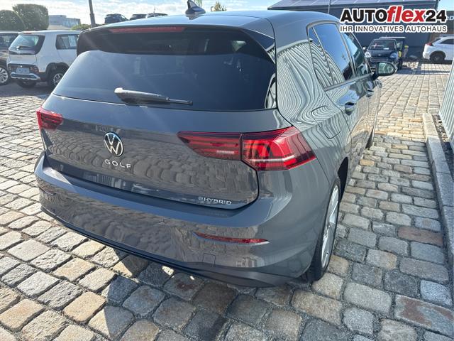 Volkswagen / Golf / Grau / / / VIII PRIME 1.5 TSI eHybrid PHEV 150 KW-Park Assist-R&uuml;ckfahrkamera-3 Zonen Climatronic-Wireless App Connect-Sofort, Beispielbilder, ggf. teilweise mit Sonderausstattung