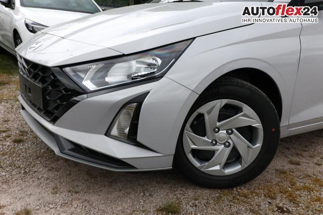 Hyundai i20 Select DCT MY26 Nav Kam PDC Klima Temp CarP 