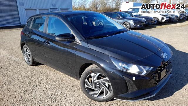 Vorlauffahrzeuge Hyundai i20 - Select MY26 Nav SHZ 16Z PrivG Kam SmartL PDC
