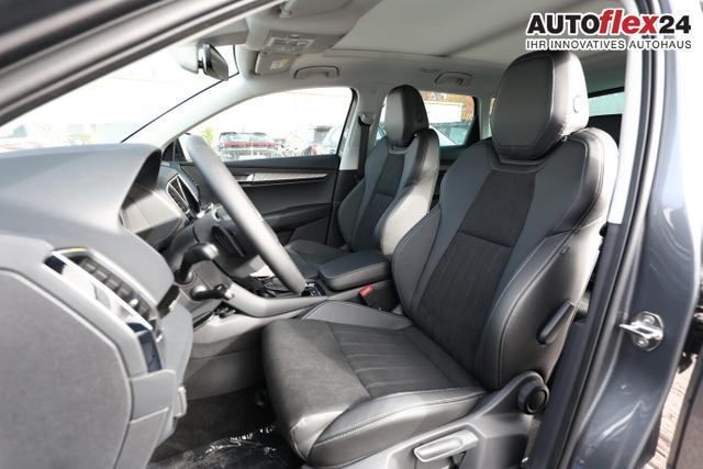 Skoda Karoq Selection TSI 150 DSG Pano AHK NavC SideA Leder ACC 