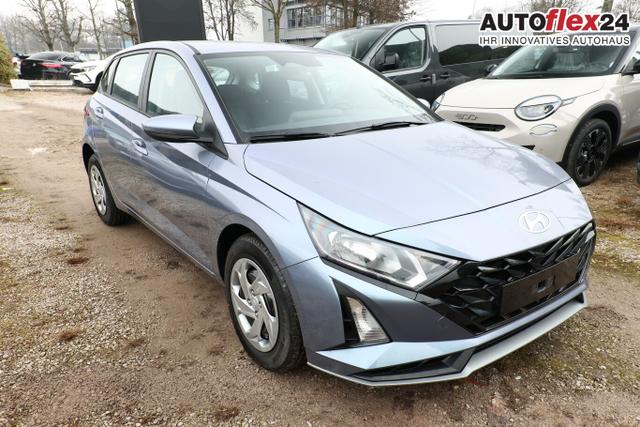Vorlauffahrzeuge Hyundai i20 - Select DCT MY26 Nav Kam PDC Klima Temp CarP