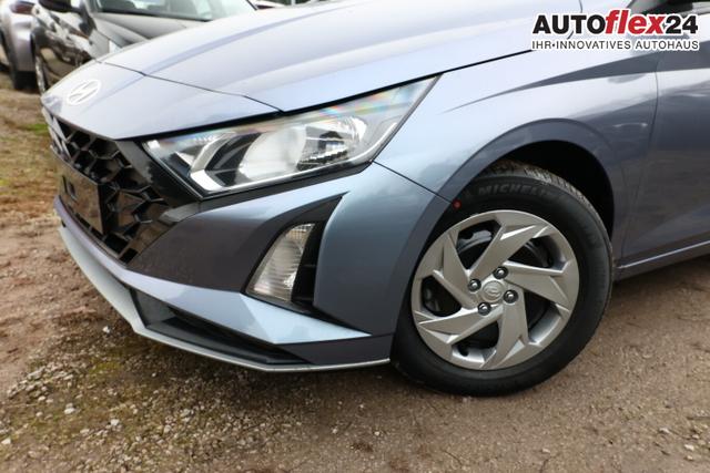Hyundai i20 Select DCT MY26 Nav Kam PDC Klima Temp CarP 