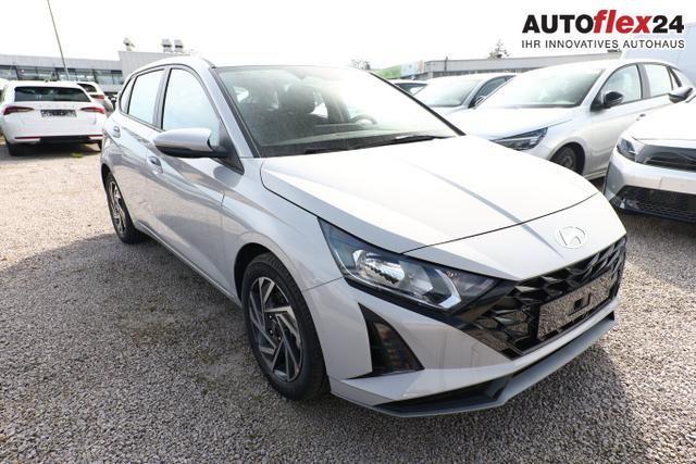 Vorlauffahrzeuge Hyundai i20 - Select Navi DigCo 16Z CarPlay Kam PDC Temp