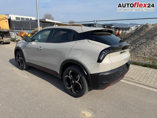 Alfa Romeo Junior Speciale Ibrida Nav LED LM18 elektr.Heckkl ACC SHZ 