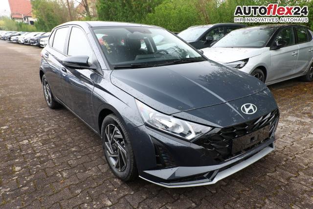 Vorlauffahrzeuge Hyundai i20 - Select DCT Nav DigCo 16 CarPlay Kam PDC Temp