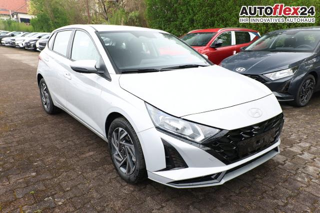 Vorlauffahrzeuge Hyundai i20 - Select DCT Nav DigCo 16 CarPlay Kam PDC Temp