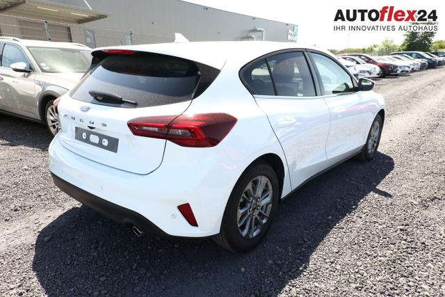 Ford Focus Titanium X ACC Nav LED Kam TotW KeyFree 