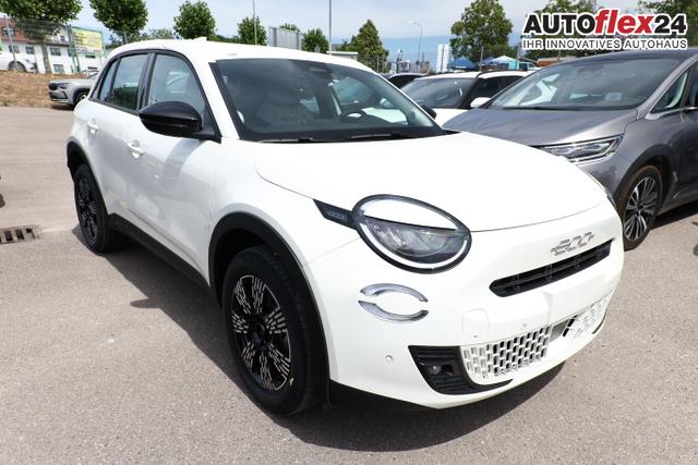 Vorlauffahrzeuge Fiat 600 - Hybrid ICON SHZ Keyl Nav Kam 2xPDC LED CarP