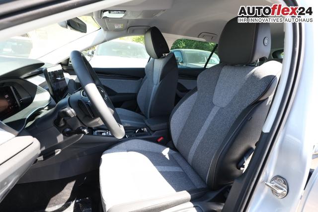 Skoda Octavia Combi Selection DSG Selec Matrix HUD Nav ACC Kessy 