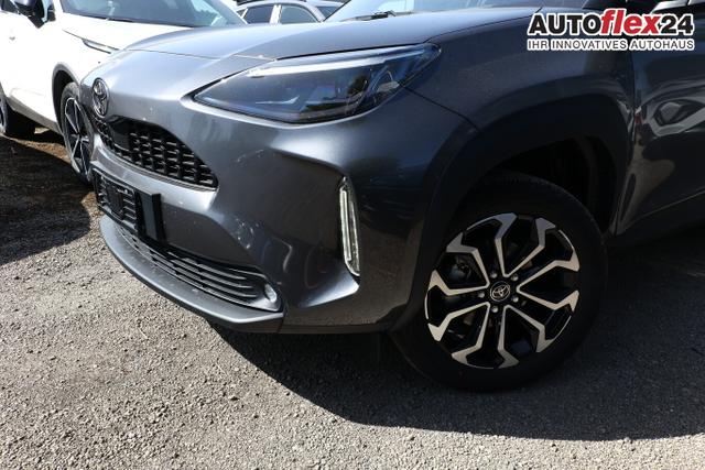Toyota Yaris Cross LED Nav Smartkey 17" Privacy ACC 