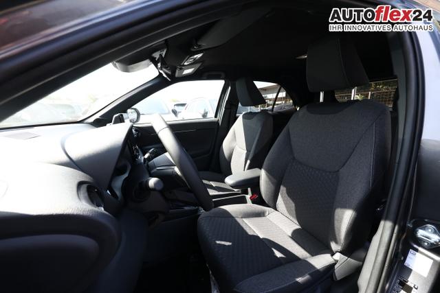 Toyota Yaris Cross LED Nav Smartkey 17" Privacy ACC 