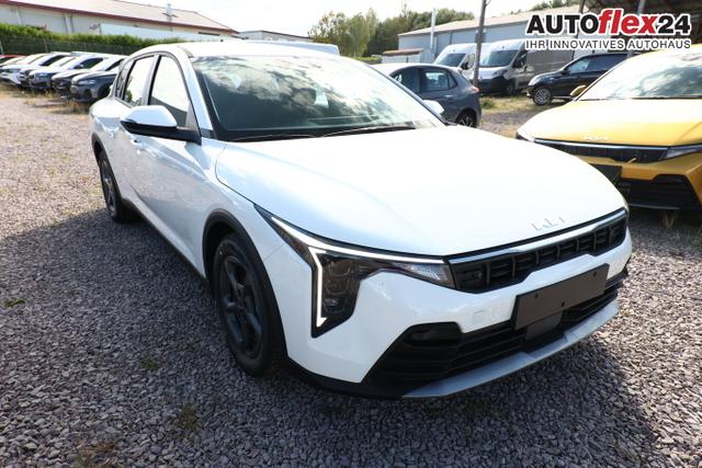Vorlauffahrzeuge Kia K4 - MT SHZ ACC Nav LED Kam Keyl 2xPDC LM16 CarPl