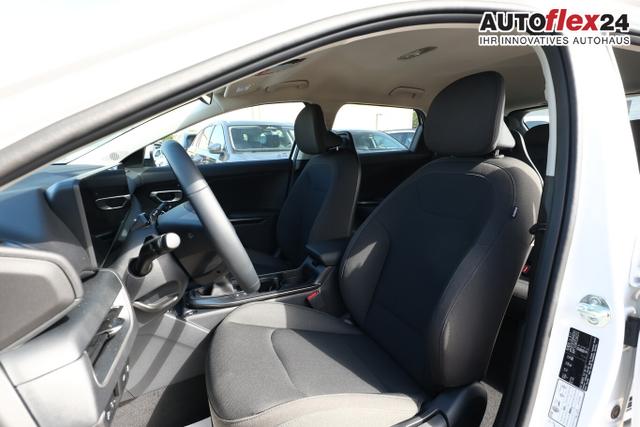 Kia K4 MT SHZ ACC Nav LED Kam Keyl 2xPDC LM16 CarPl 