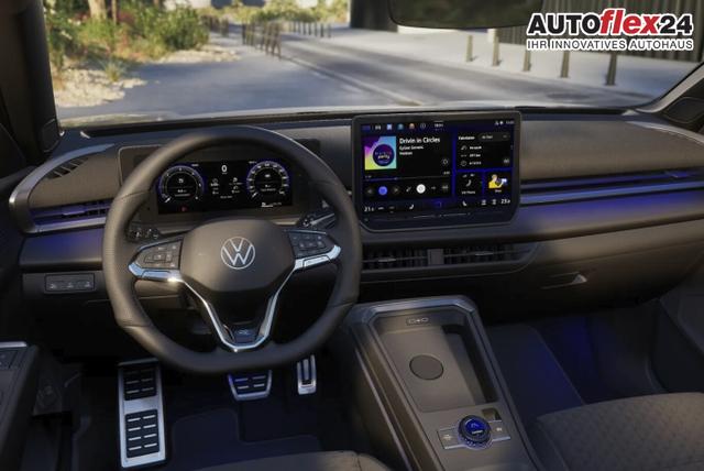 Volkswagen T-Roc R-Line IQ.Matrix Pano AHK EasyO ParkAss+ 