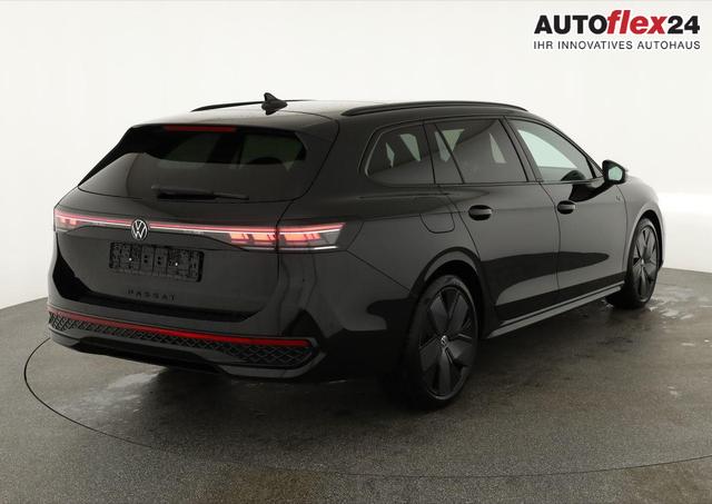 Volkswagen Passat Variant 2.0 TSI 195 kW 4Motion R-Line DSG 4M Black, Pano, AHK, HuD 