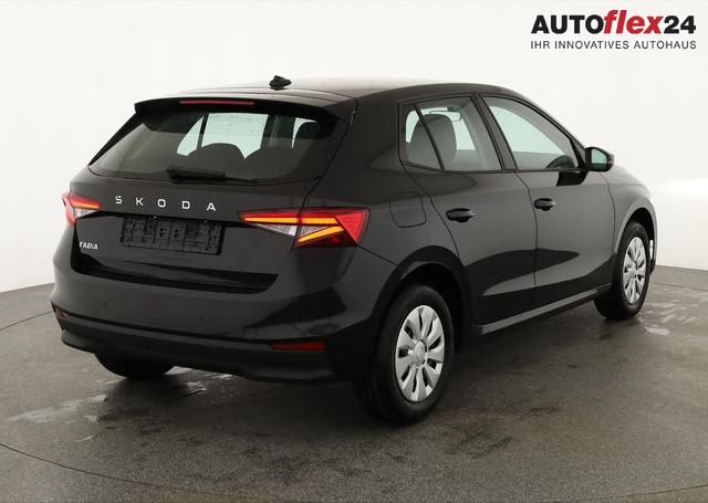 Skoda Fabia Selection 1.0 TSI Selection, AHK, Tempomat, Ladeboden, Park, Winterpaket, SmartLink, 4-J Garantie 