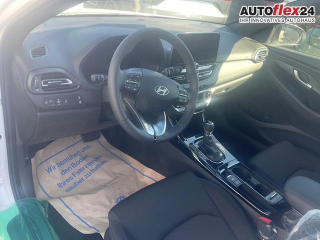 Zentrallager Hyundai i30 Kombi - 1.0 T-GDI DCT Family, Navi, ACC, Side, Winter, 17-Zoll, Klimaautomatik