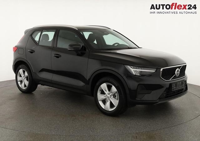 Vorlauffahrzeuge Volvo XC40 - Core 2WD B3 Mild-Hybrid Core, AHK, Navi, LED, Winter, Kamera, el. Klappe