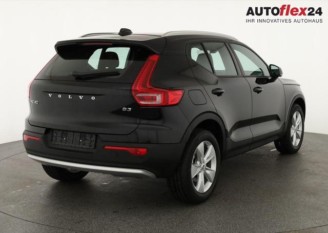 Volvo XC40 Core 2WD B3 Mild-Hybrid Core, Navi, LED, Winter, Kamera, el. Klappe 