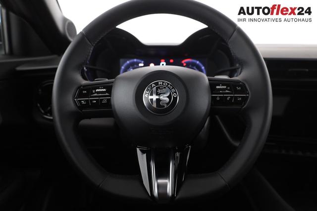 Alfa Romeo Junior Ibrida 1.2 VGT 48V-Hybrid (100kW) Speciale Speciale, 18-Zoll, Kamera, el. Klappe, Sitzheizung 