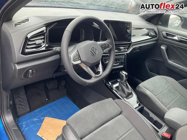 Vorlauffahrzeuge Volkswagen T-Roc - Style 1.5 TSI DSG Black Style, AHK, IQ.Light, 19-Zoll, easyOpen, Navi