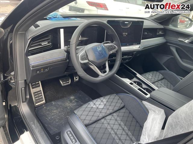 Vorlauffahrzeuge Volkswagen Passat Variant - 2.0 TDI 142 kW 4Motion R-Line DSG 4M Black, AHK, IQ.Light, HUD, 19-Zoll, AreaView, Navi, Side