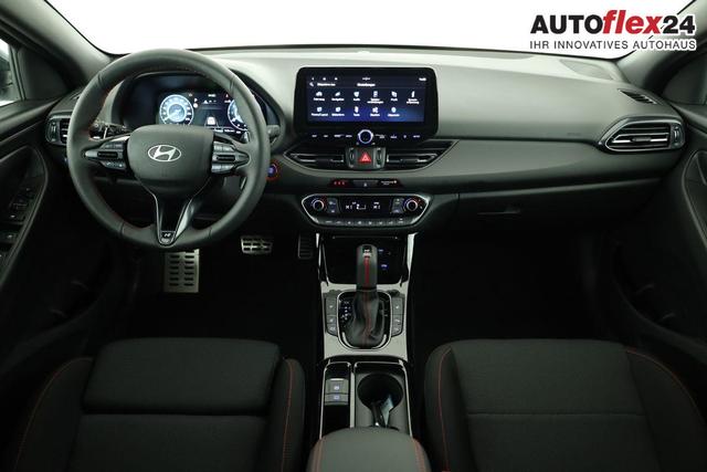Hyundai i30 N Line 1.5 T-GDI DCT Fastback N-LINE, Navi, 18-Zoll, Kamera, LED, Winter 