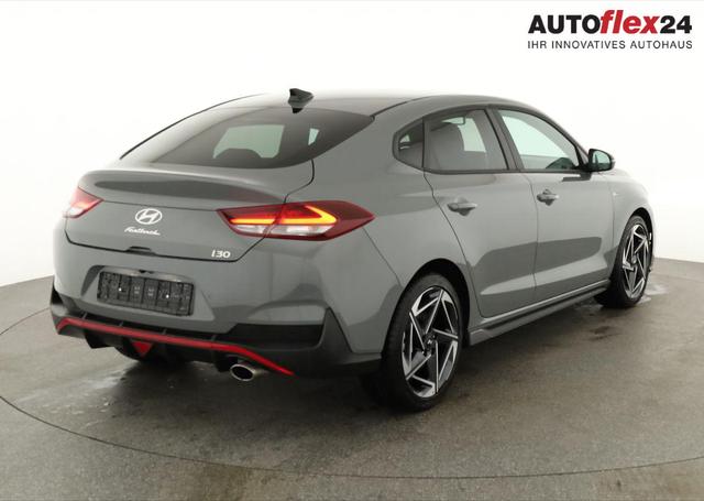 Hyundai i30 N Line 1.5 T-GDI DCT Fastback N-LINE, Navi, 18-Zoll, Kamera, LED, Winter 