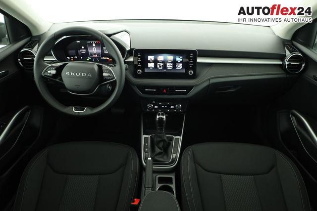 Skoda Fabia Selection 1.0 TSI DSG Selection, 15-Zoll schwarz, Winter, Ladeboden 